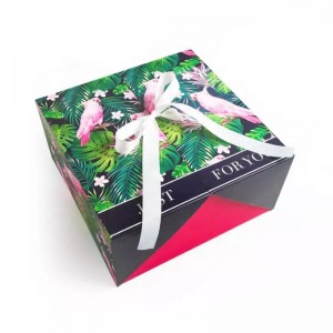 Tropical-Themed Magnetic Gift Box