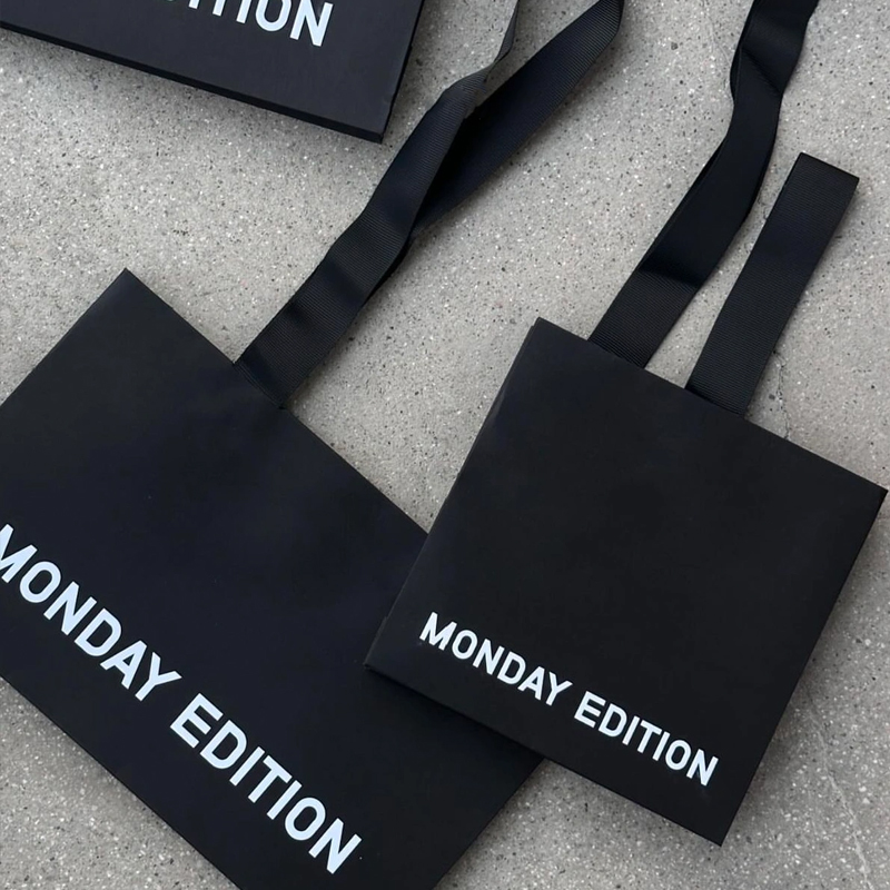 Noir Luxe Carry Bag